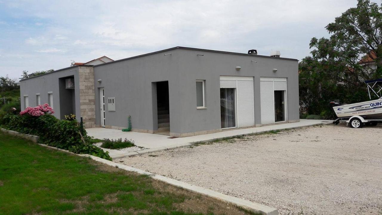 Apartments With A Parking Space Nin, Zadar - 13571 Exterior photo