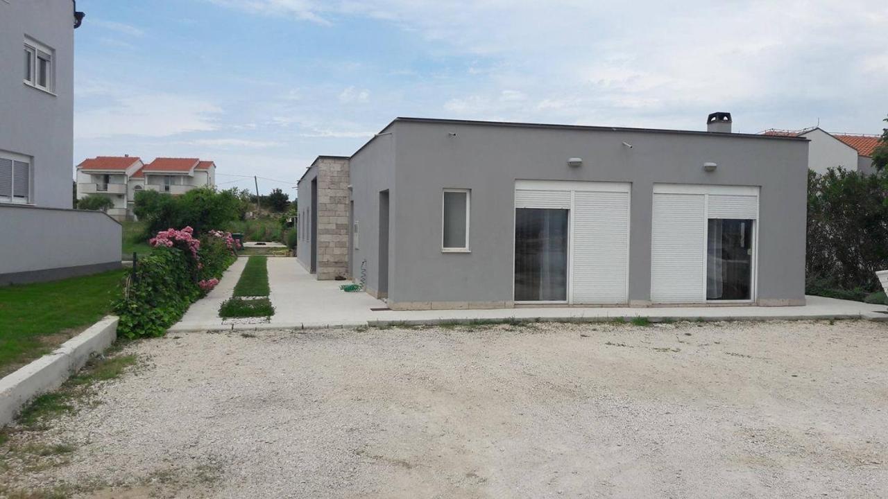Apartments With A Parking Space Nin, Zadar - 13571 Exterior photo